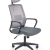 Fotel biurowy ARSEN szary z siatki jako przewiewne krzesło do pracy przy biurku.