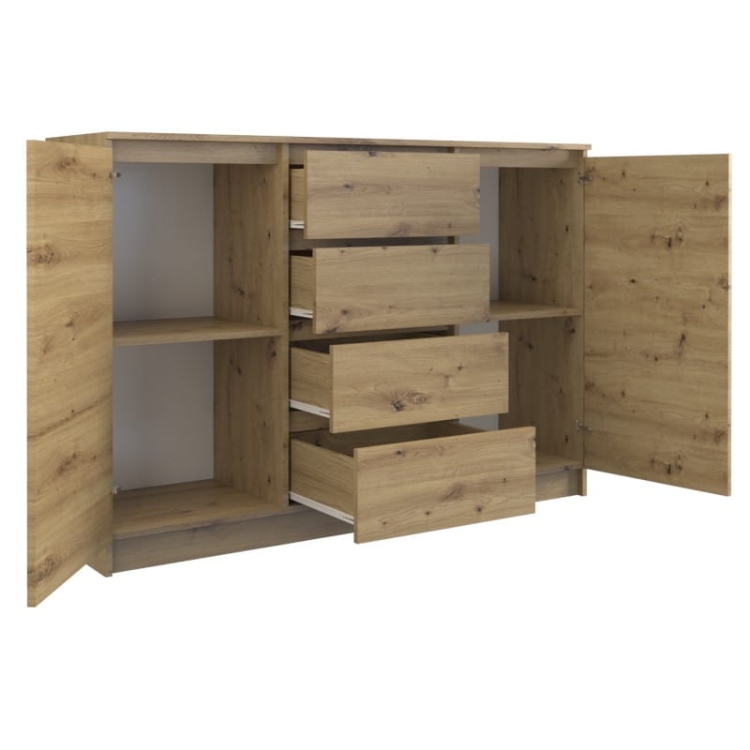 Duża komoda z szufladami zapewnia wygodne przechowywanie i dobrą organizację przestrzeni.