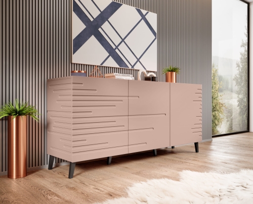 Komoda do salonu różowa elegancka na nóżkach nowoczesna.