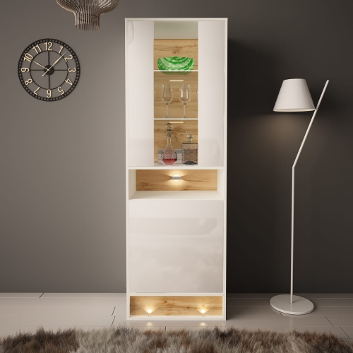 Biała witryna do salonu połysk ze szkłem, smukła i stylowa.